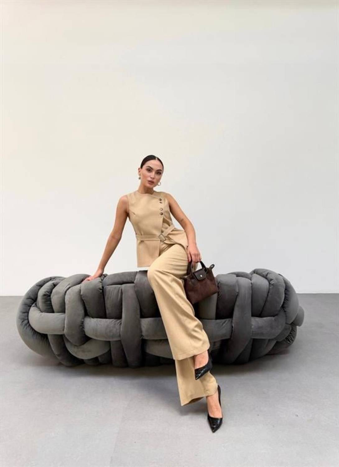 Ti̇na Asi̇metri̇k Yelek Pantolon İki̇li̇ Takim