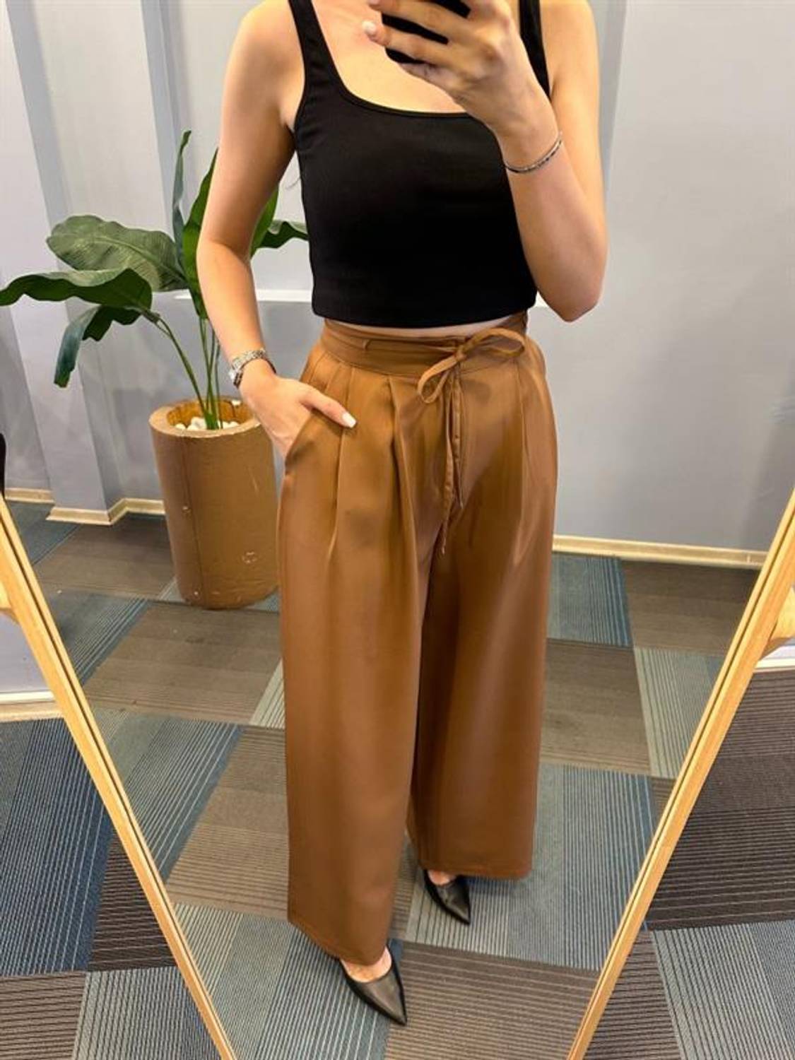 Yüksek Bel Kordon Detayli Pantolon