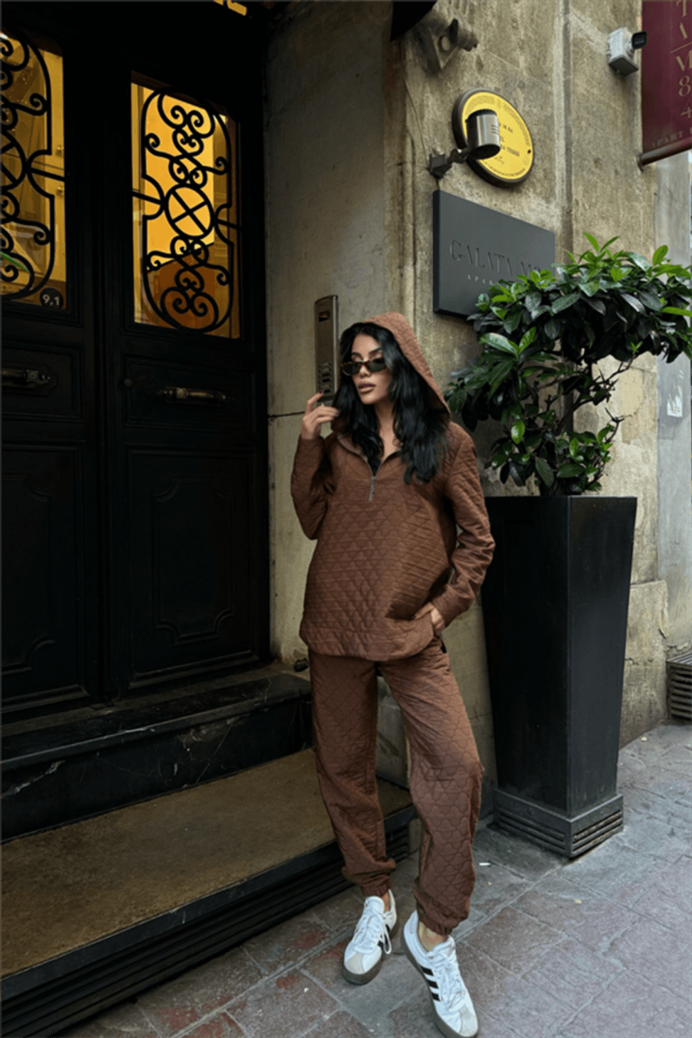 KAPİTONE KAPİŞONLU EŞOFMAN TAKIM - Kahverengi