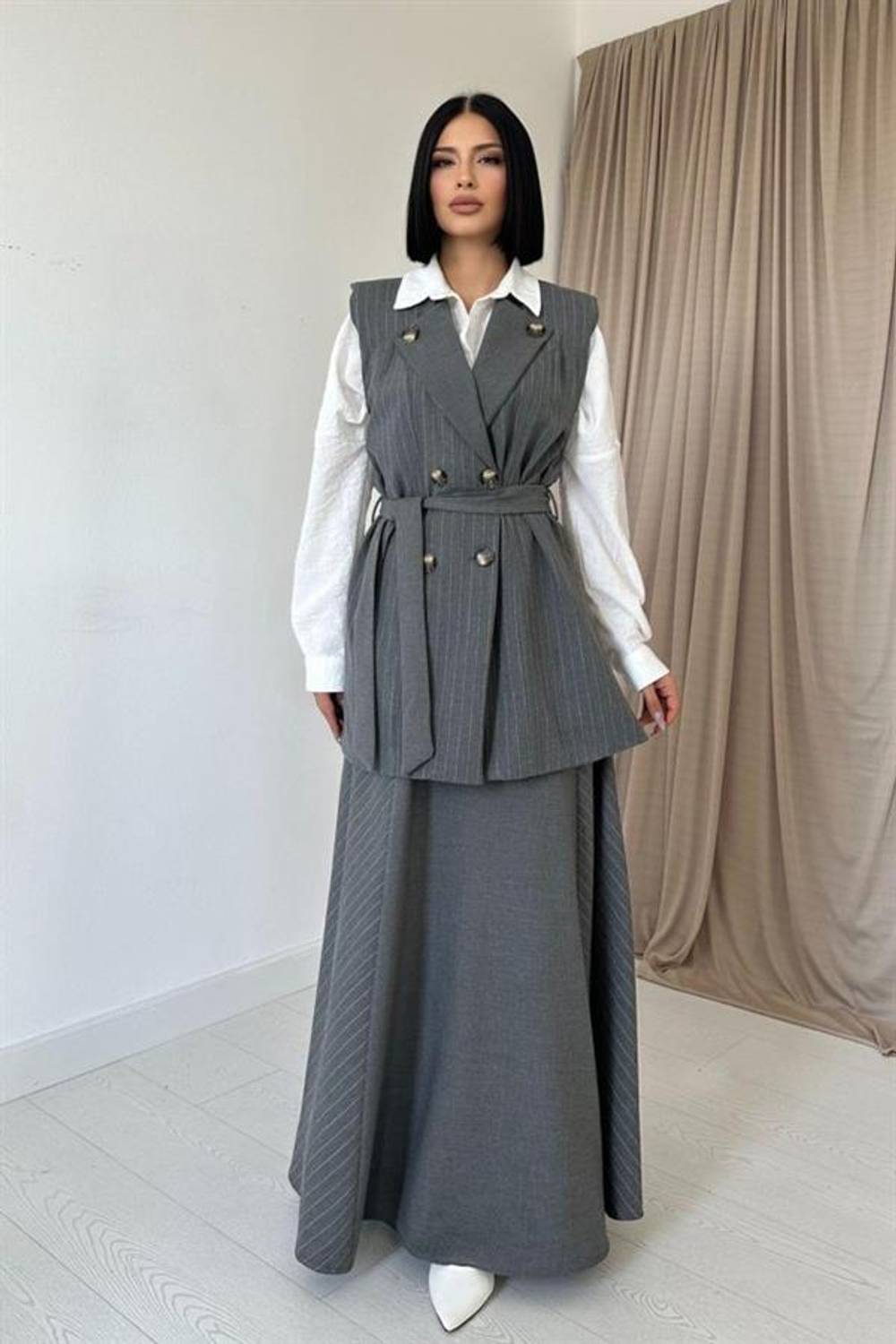 Gri Çizgili Uzun Çizgili Yelek Ve Etek Takım