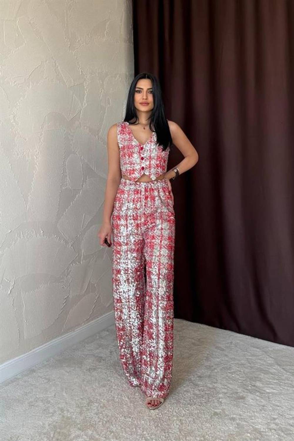 Kırmızı Pullu Yelek Ve Pantolon Takım