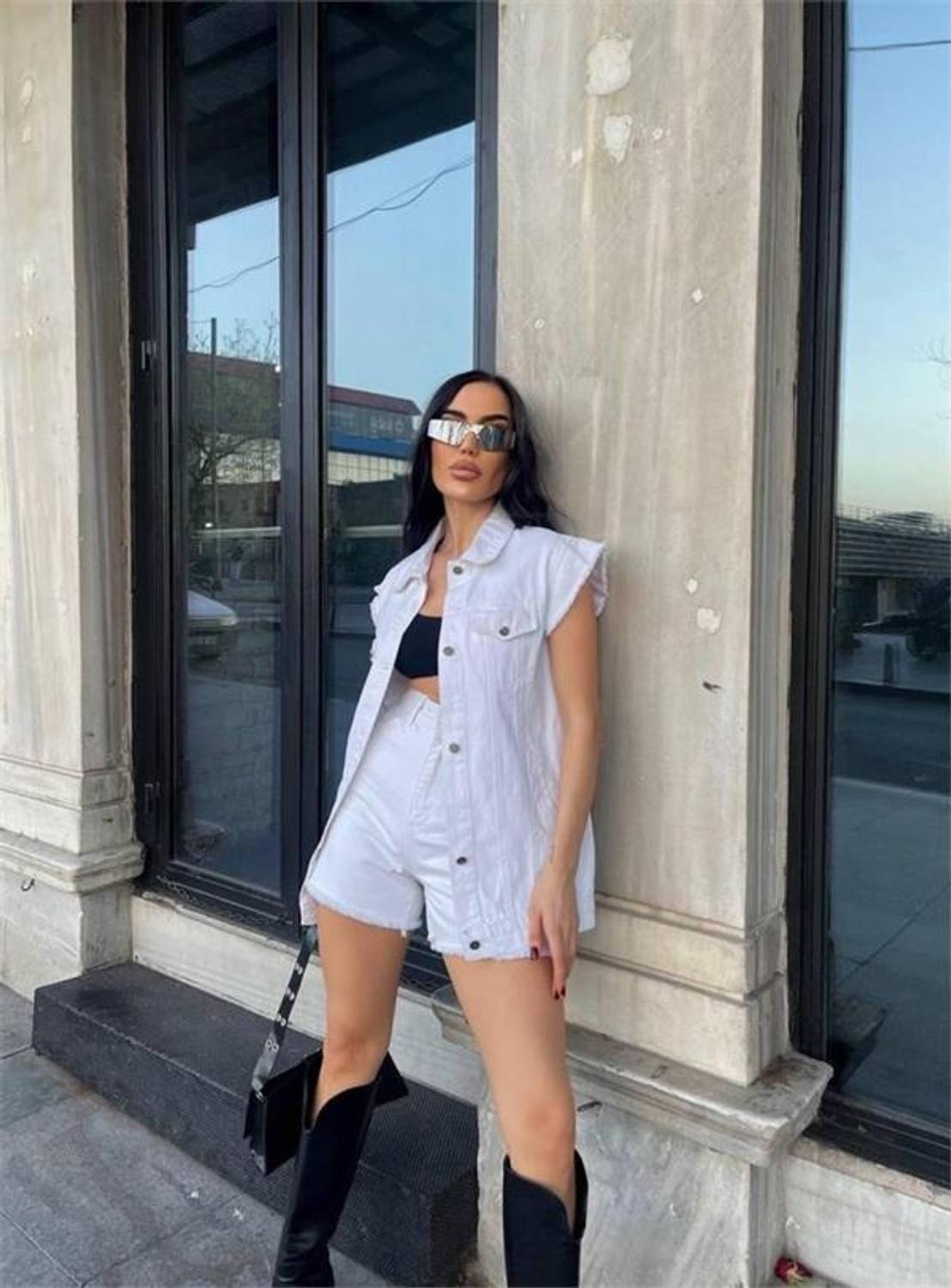 KOT YELEK - ŞORT TAKIM PÜSKÜL DETAYLI - Beyaz