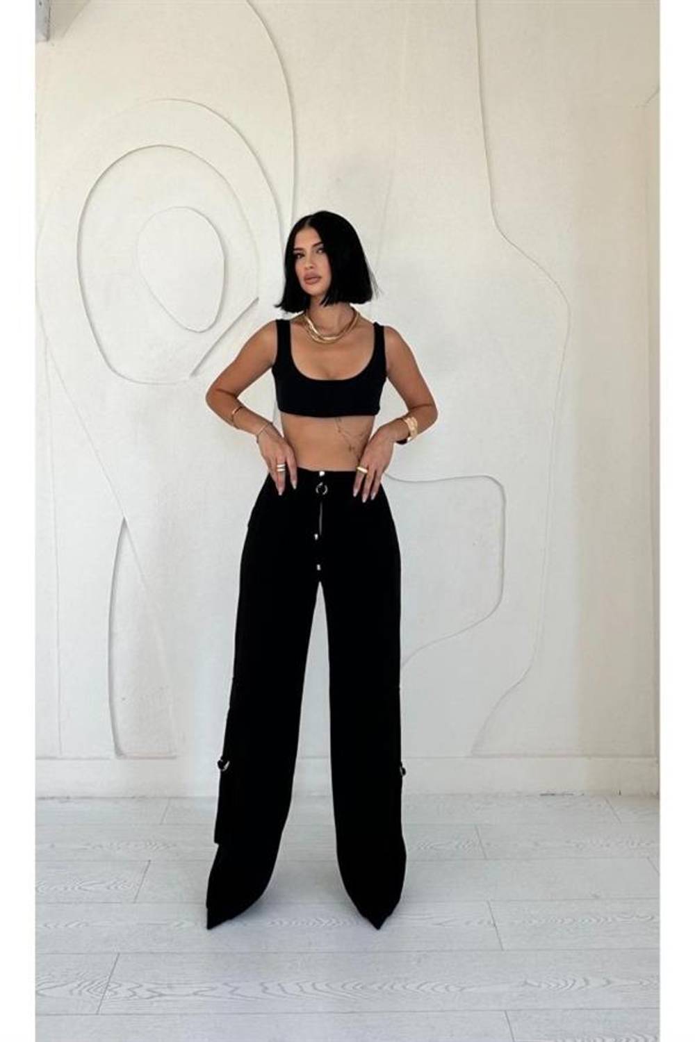 Siyah Önden Fermuarlı Pantolon