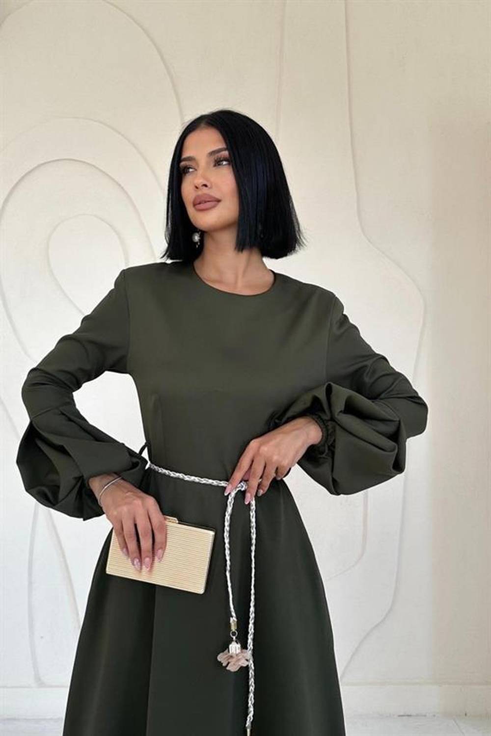 Haki Balon Kollu Kuşaklı Elbise