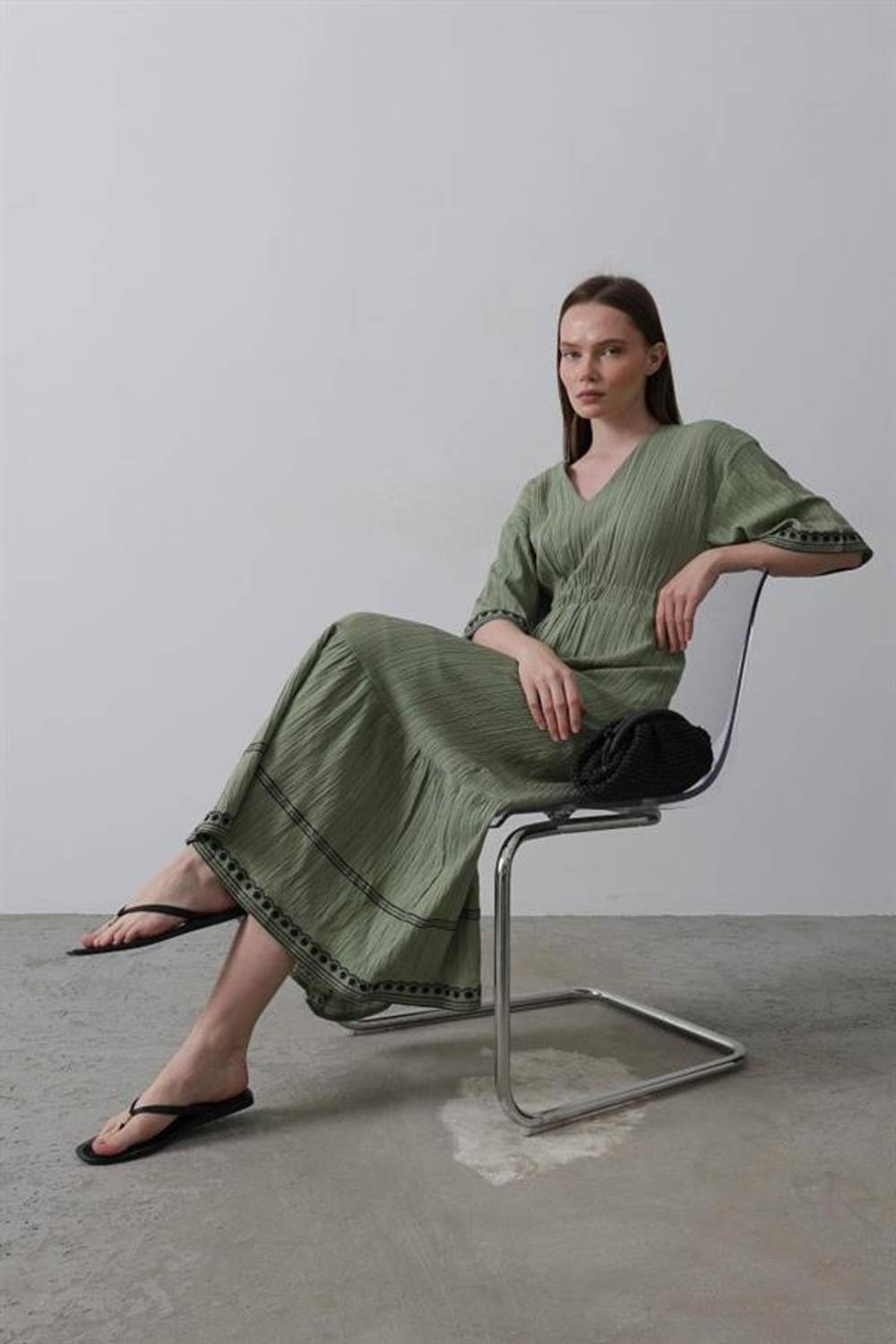 Kol  Etek  Nakışlı  Elbise - Haki