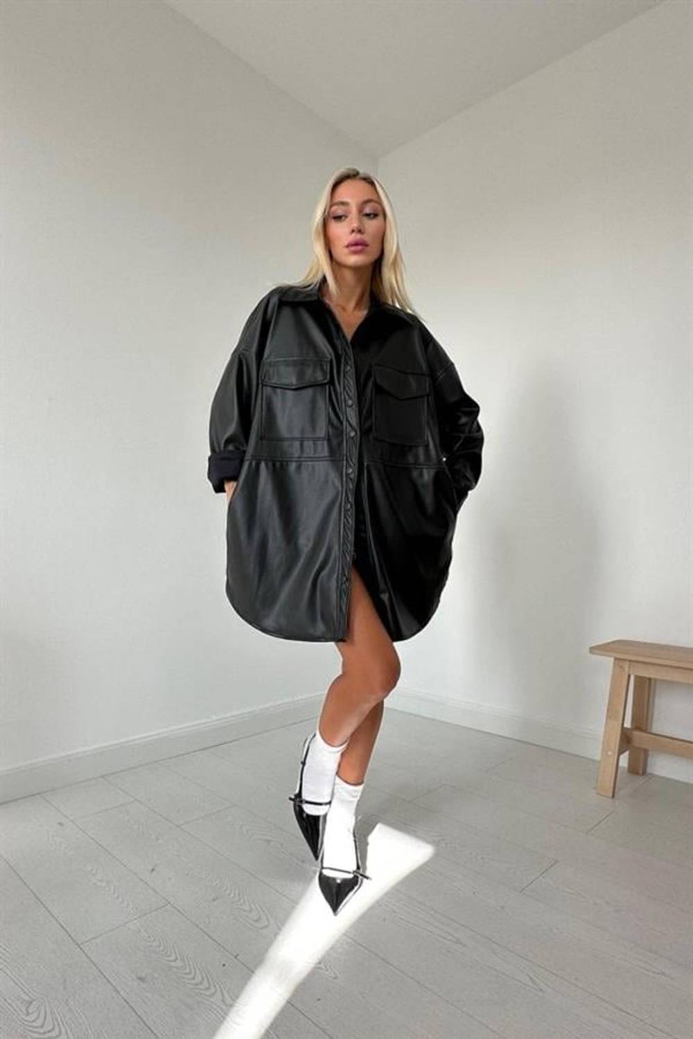 Siyah Çıtçıt Kapama Cepli Deri Ceket