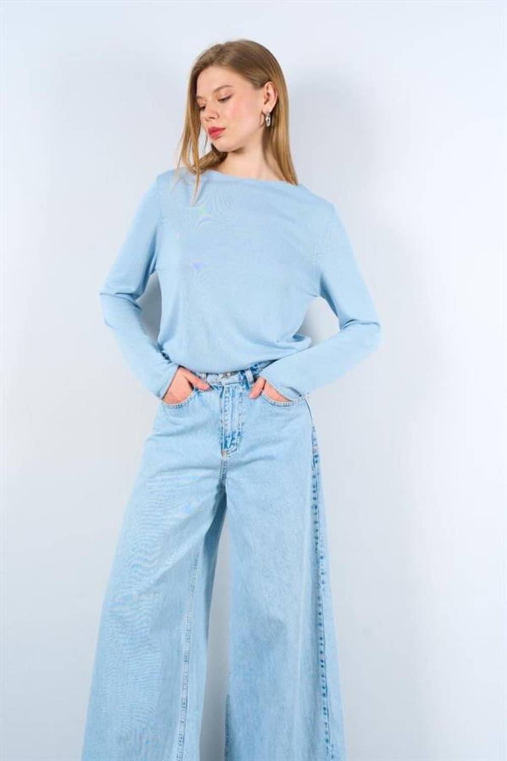 Düz Açık Yaka Kazak - Mavi