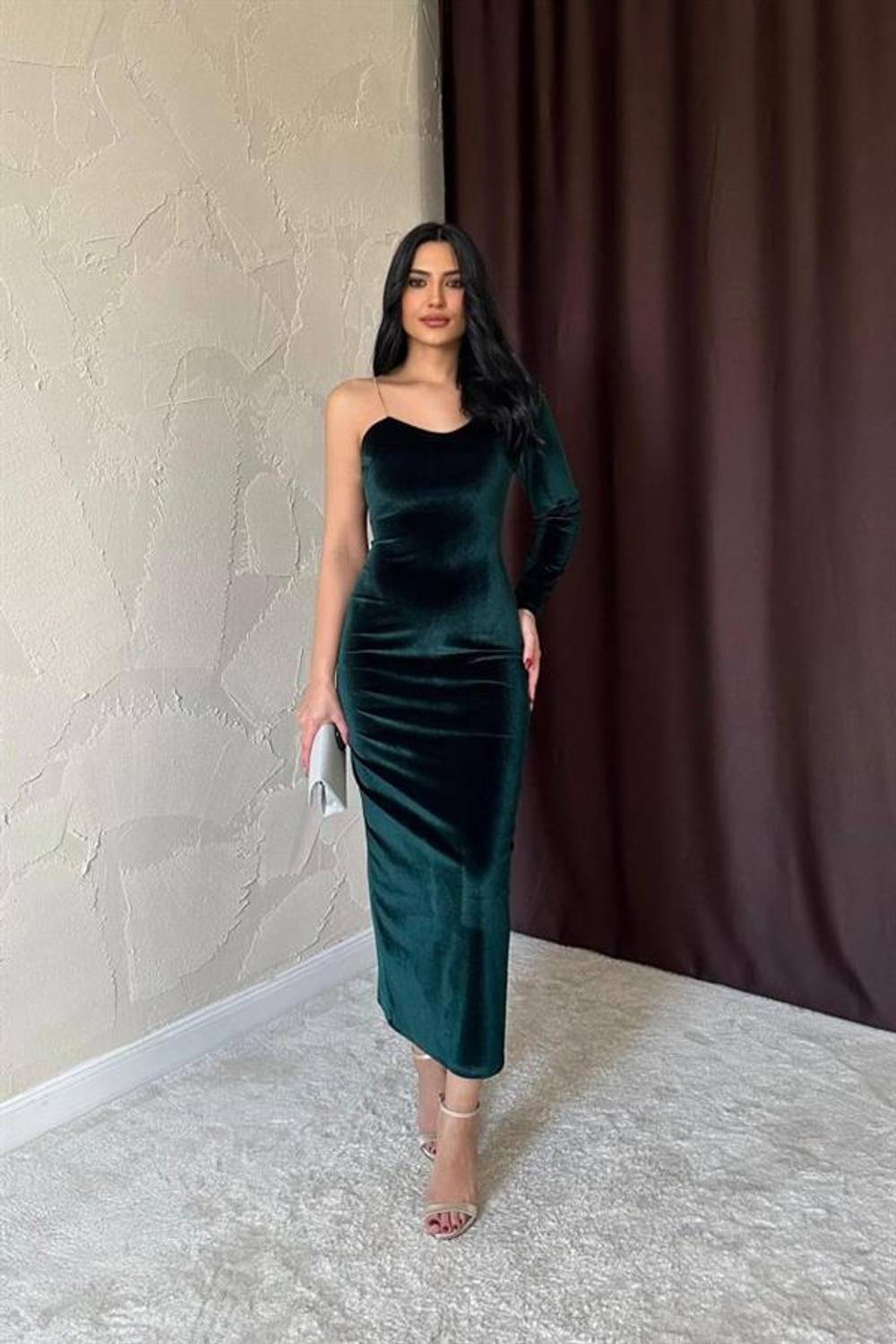 Zümrüt Tek Omuzlu Taş Askılı Elbise