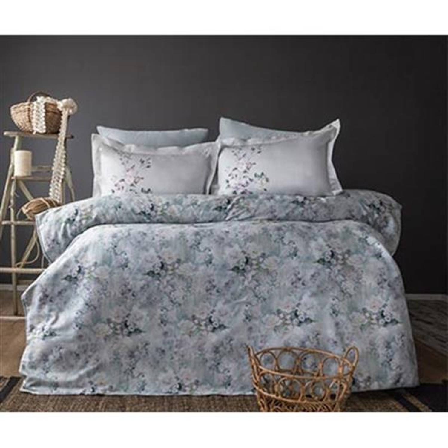 طقم مفرش سرير مزدوج مطبع رقمي من PUPİLA وردي