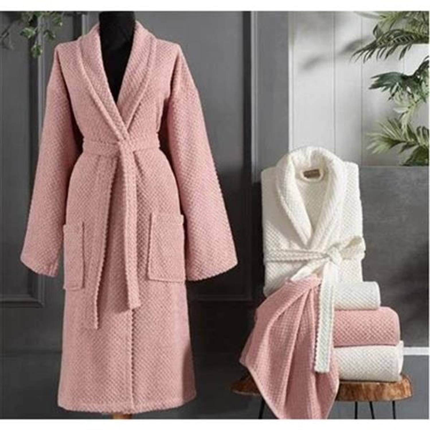 Набор для всей семьи Nazik Home, простая пудра-крем, комфортные и стильные халаты