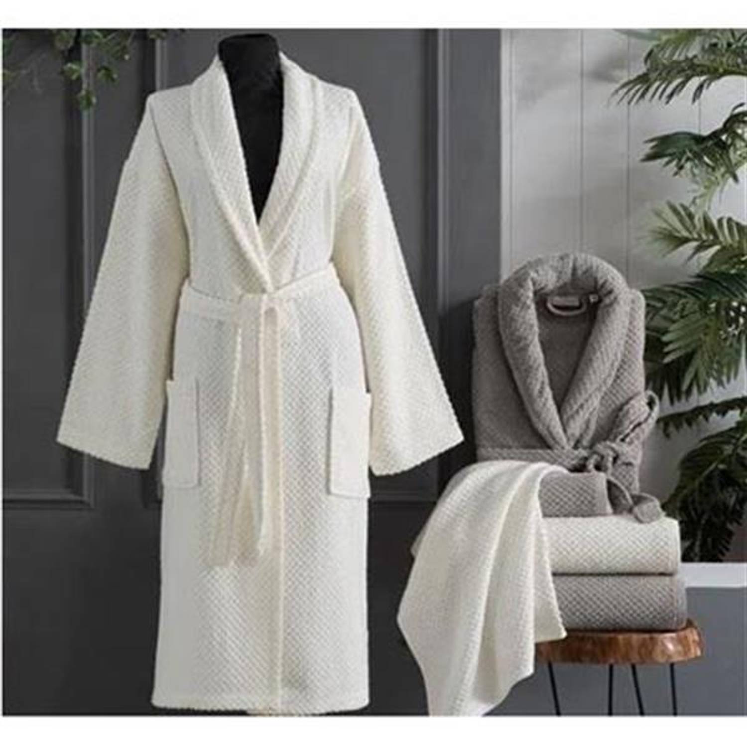 Набор домашнего халата Nazik Home для всей семьи, простой, пудрово-кремовый