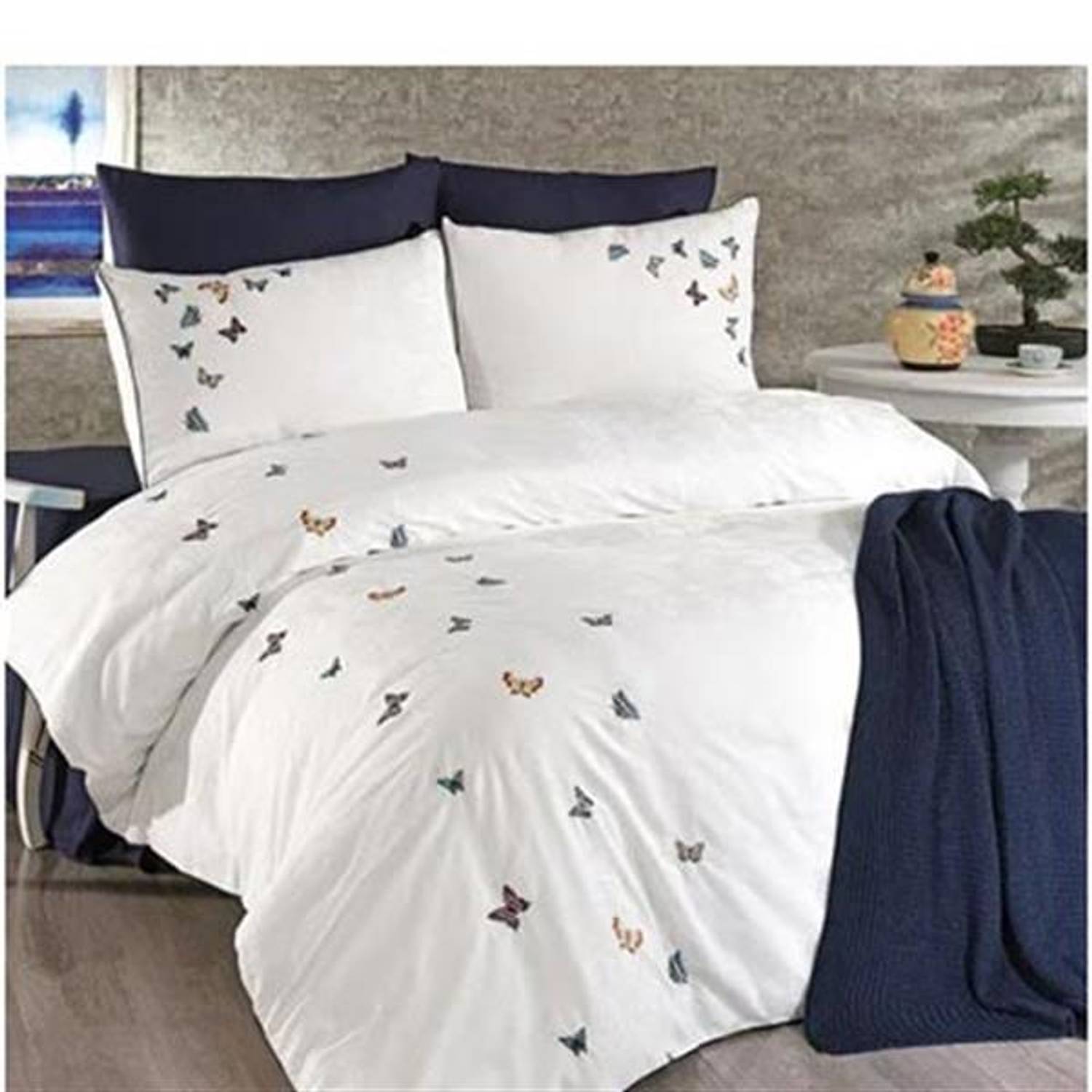 Nazik Home Kelebek Nakışlı Çift Kişilik Nevresim Takımı Laura Krem