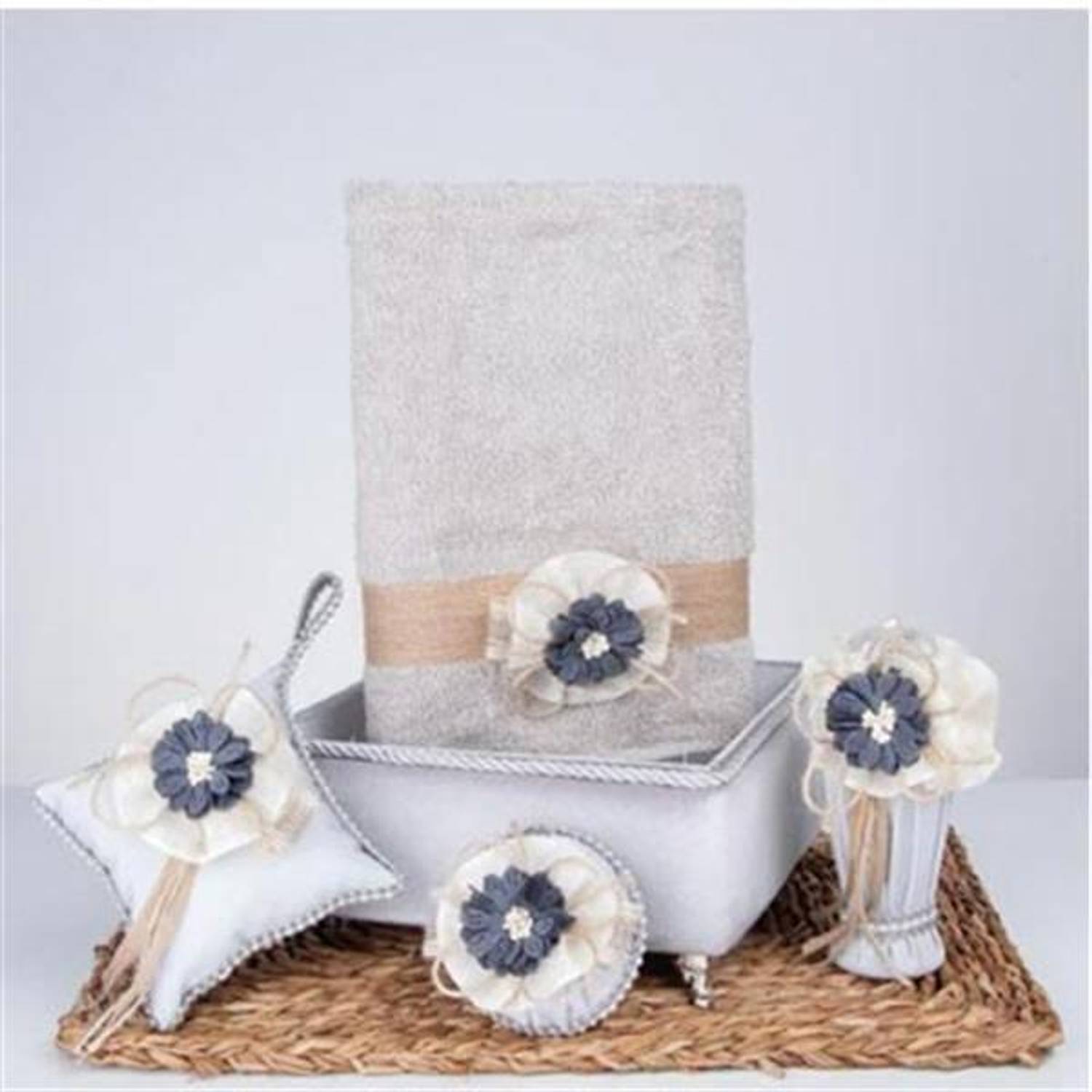 Dream Havlu  Sepet,Süslü Sabun + Şişe + Lavanta Hediyelik Kutulu 5 Parça Set Gri