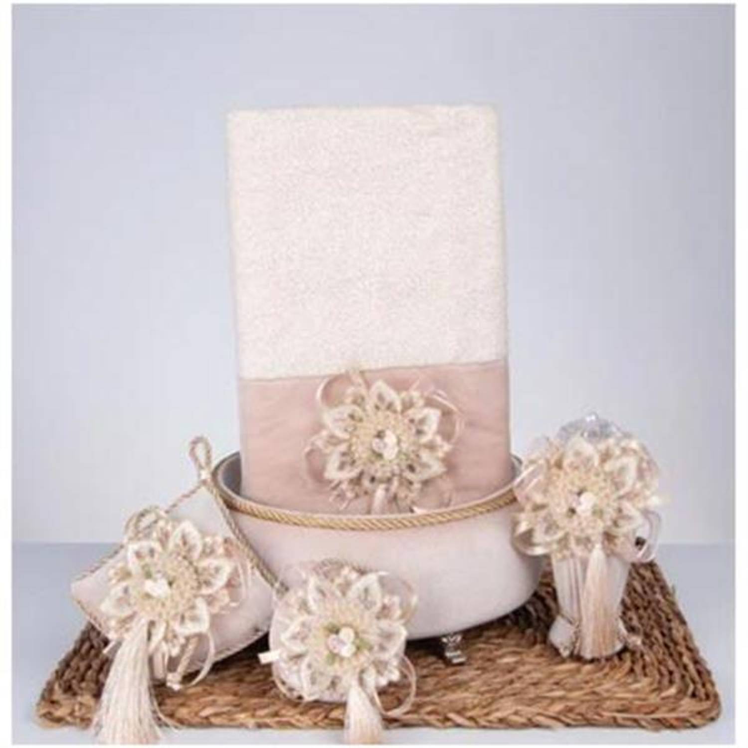 Sweet Havlu Sepet,Süslü Sabun + Şişe + Lavanta Hediyelik Kutulu 5 Parça Set Bej