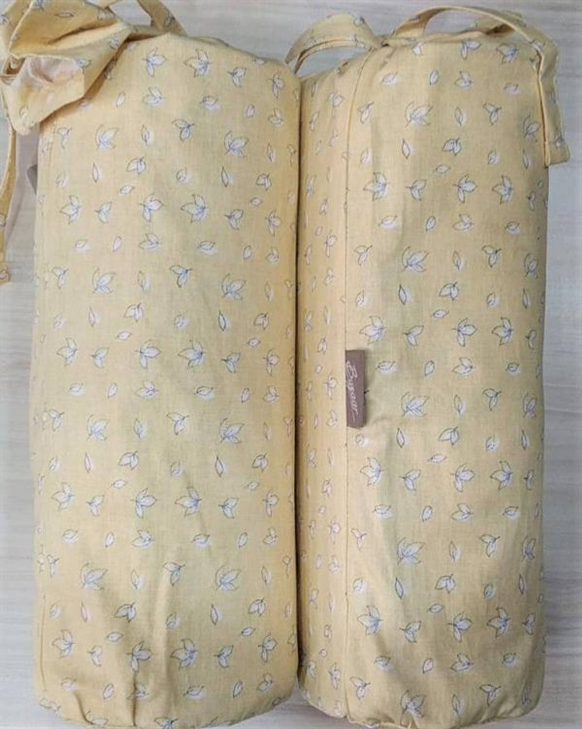 Комплект простыней с резинкой для двуспальной кровати Bazaar Leva, желтый цвет