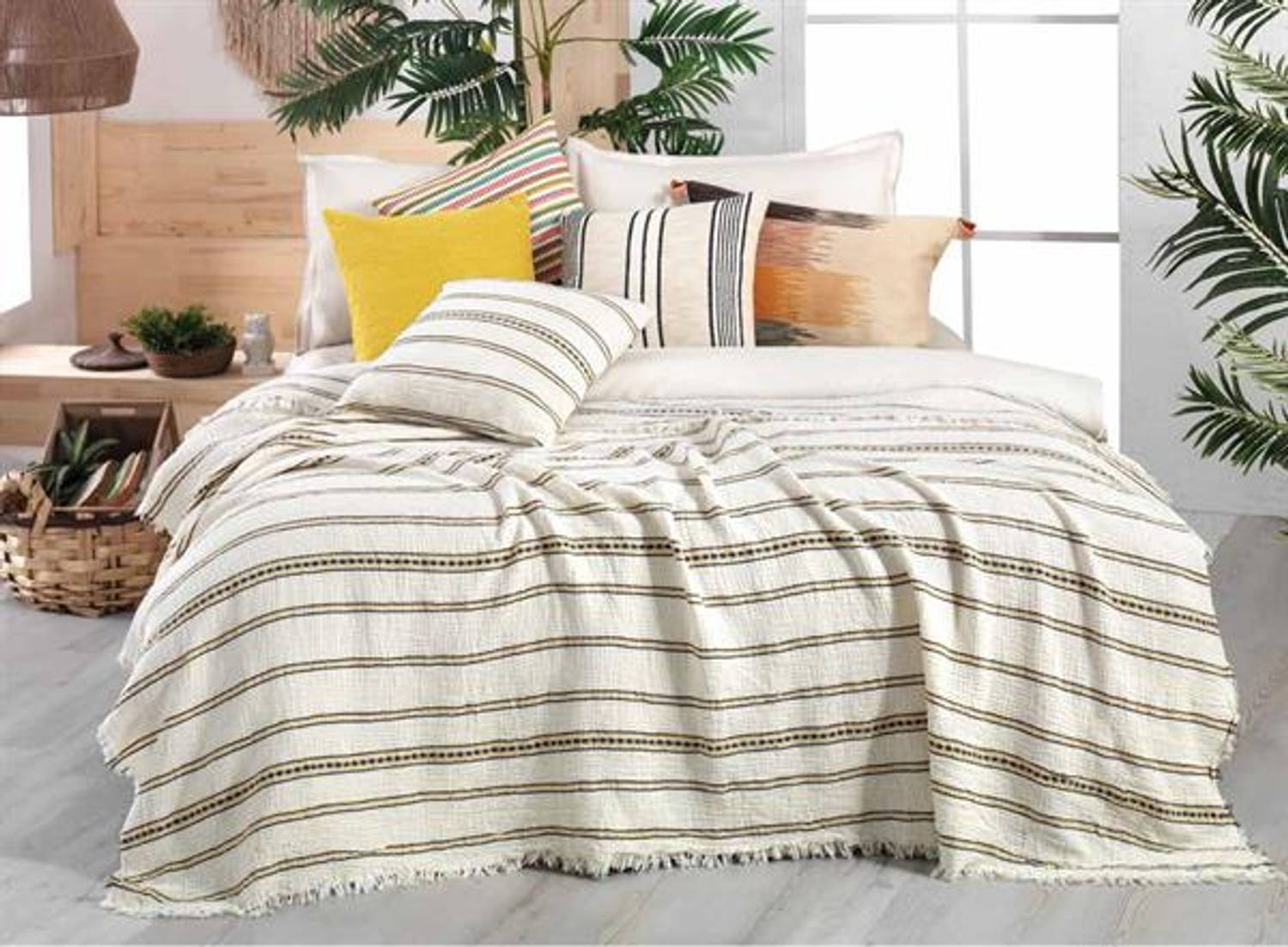 Ексклюзивна жовта двоспальна покривало для ліжка Sarev Hera