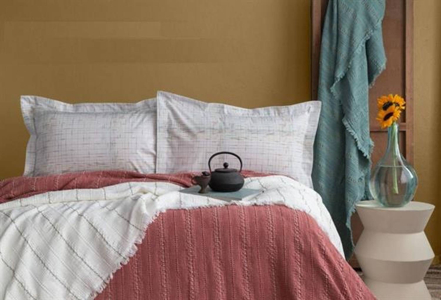 Покривало для двоспального ліжка Pupilla Uniq глиняного кольору