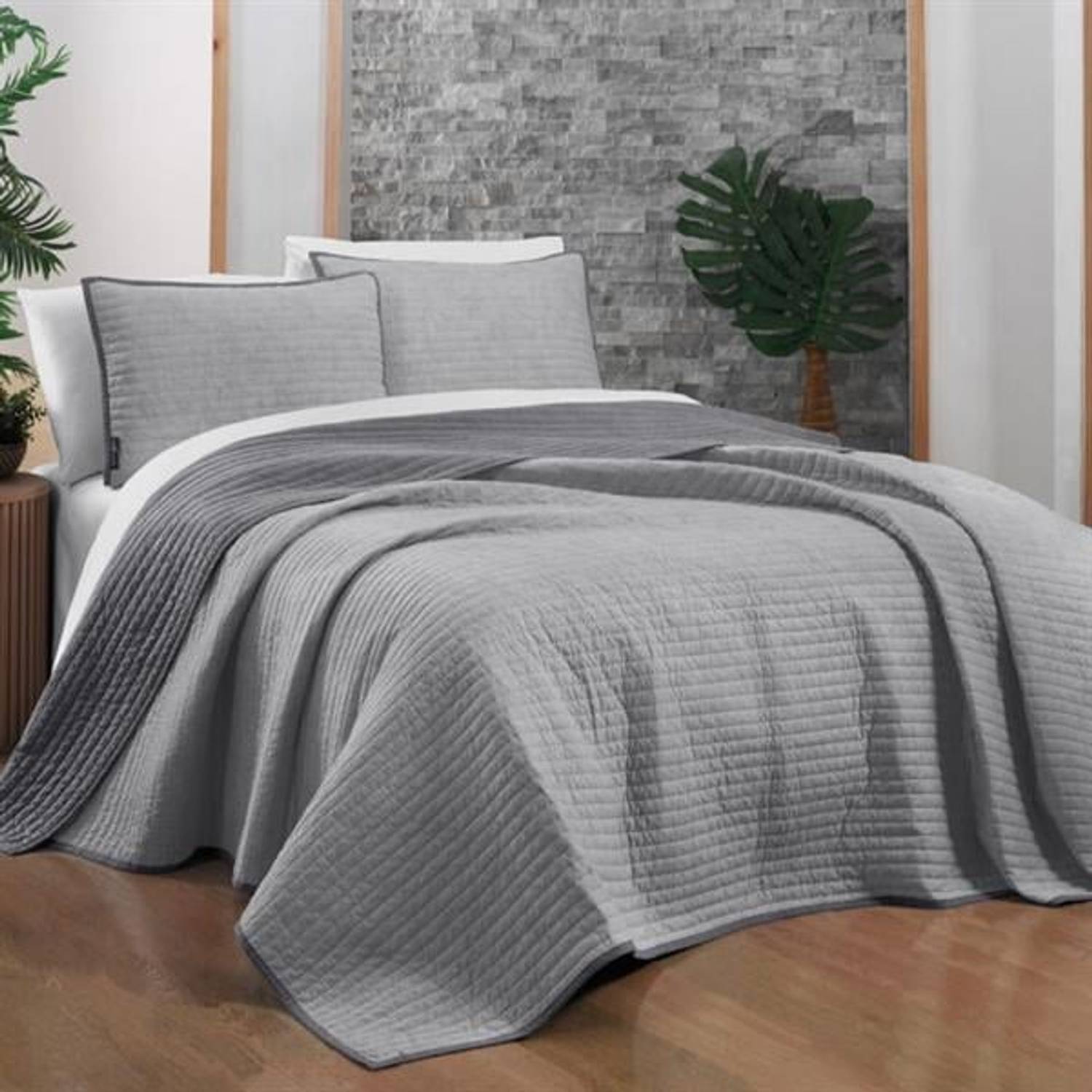 Ексклюзивна двоспальна ковдра Brian сірого кольору від Sarev