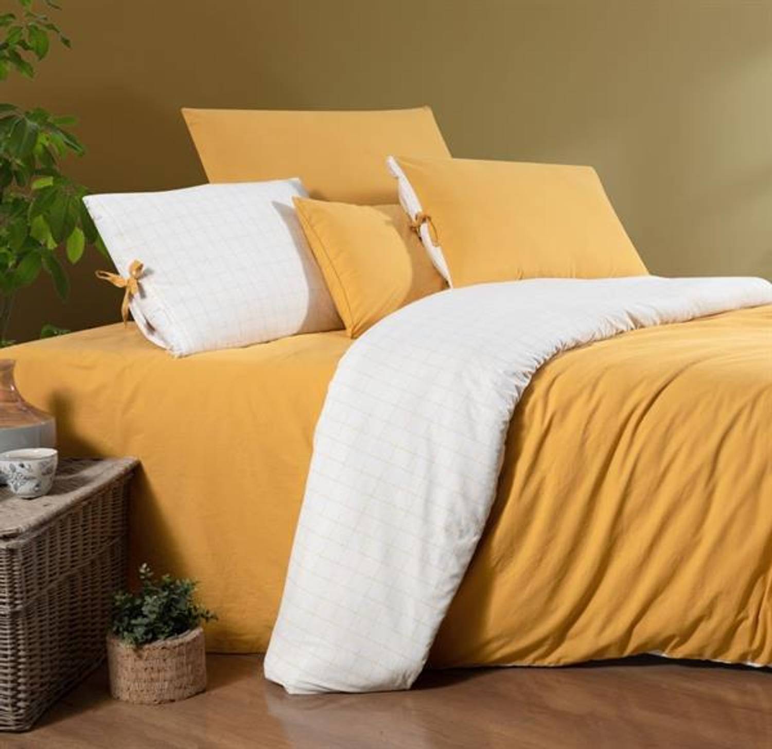 Комплект постельного белья Bazaar Luka Желтый для двойной кровати от Sarev