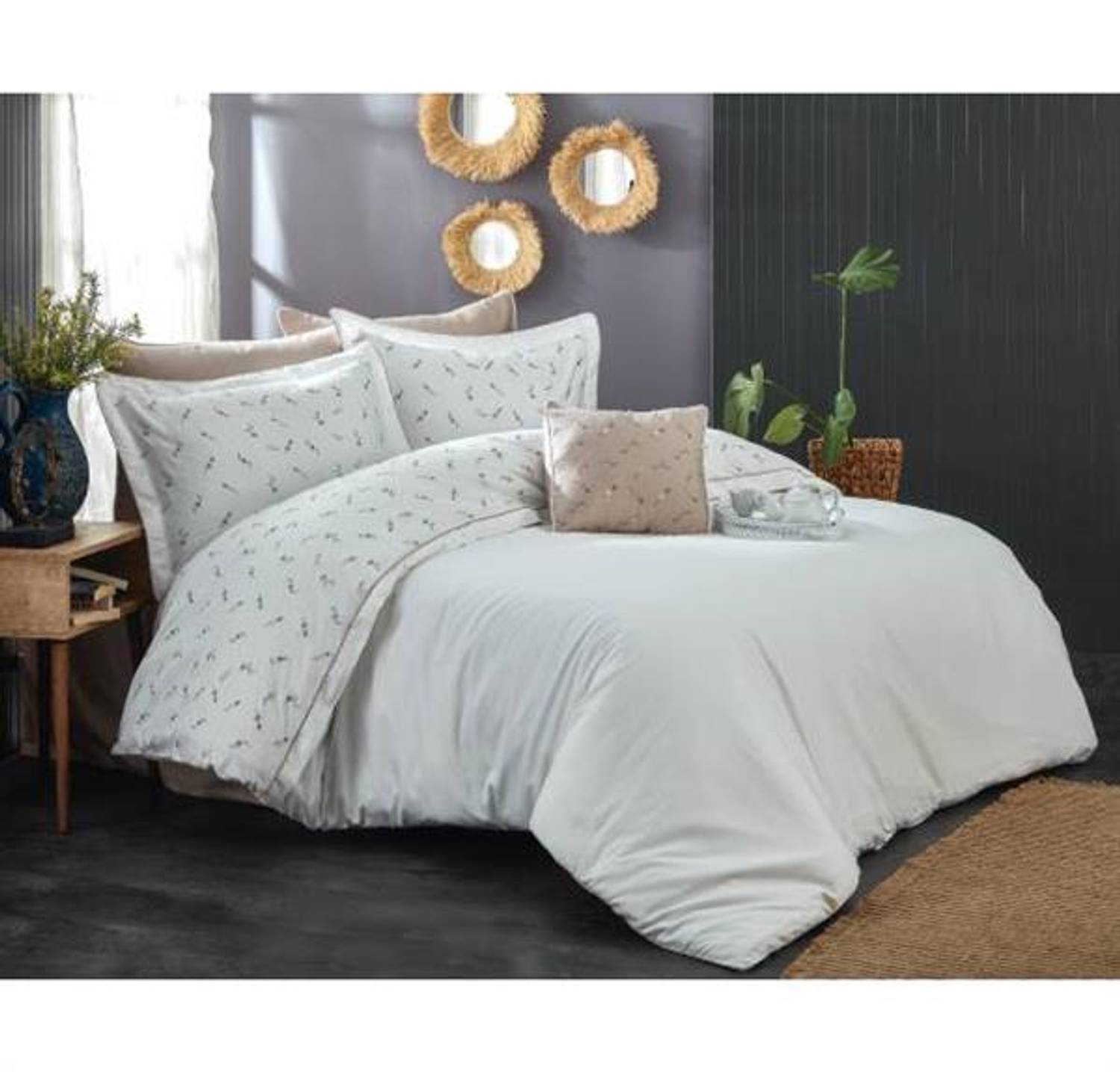 طقم غطاء لحاف مزدوج من القطن والساتان من Nazik Home Alesta Mink