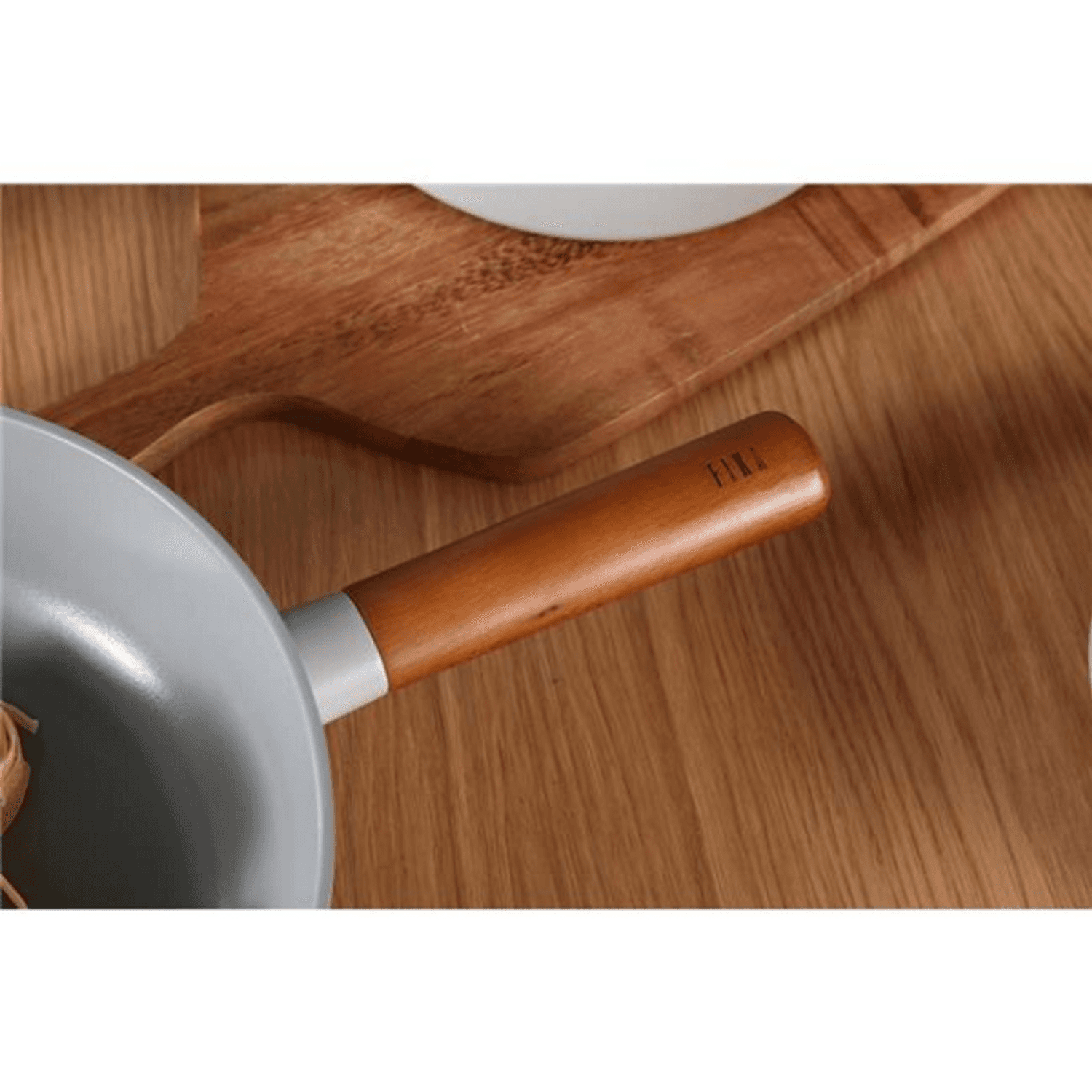 Fika 10 Wok Pan with Wooden Handle 26cm