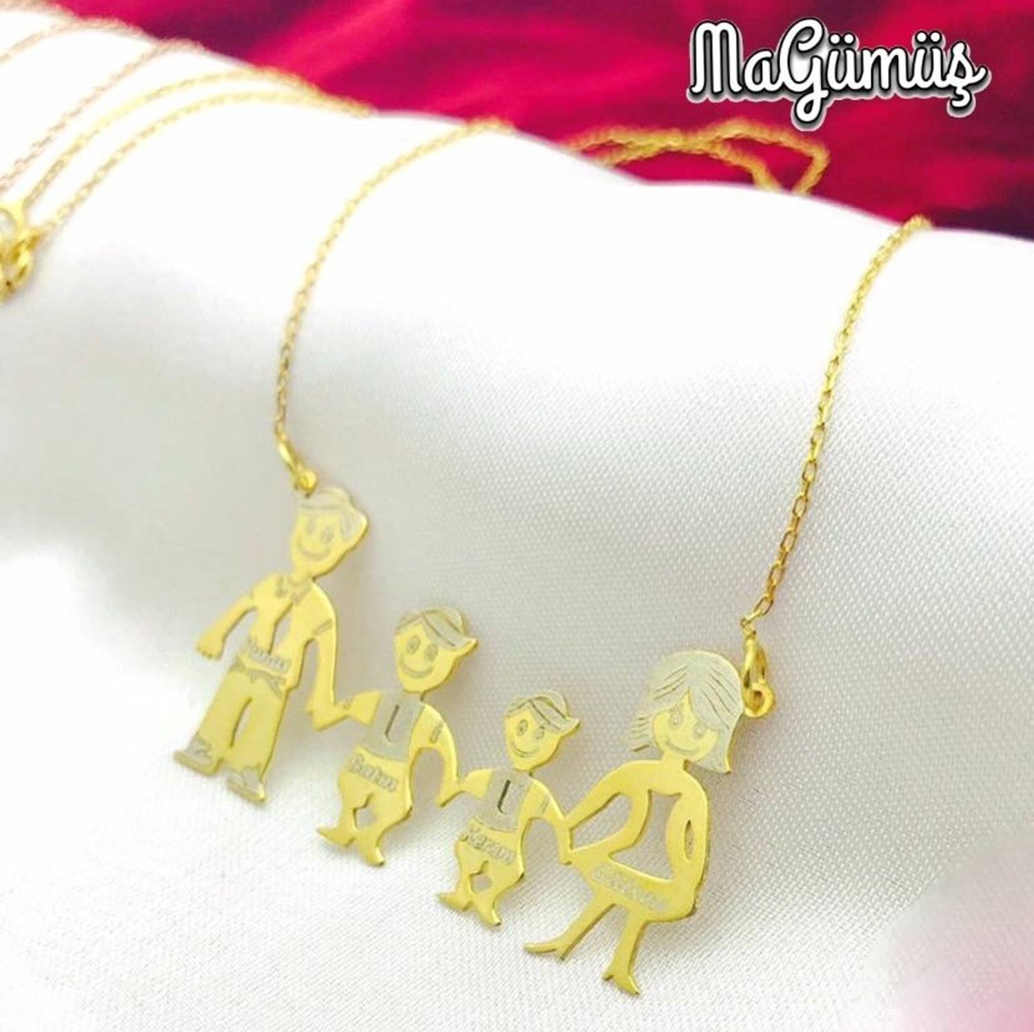 4 Person Name Silver Family Necklace Wonderful Design