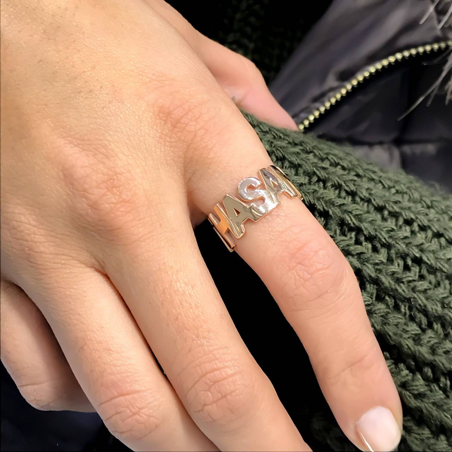 Два іменних обручки з рожевого золота, дизайнерським сріблом 925, ручна робота, доставка за 2 дні, вага 5 г, захисна упаковка