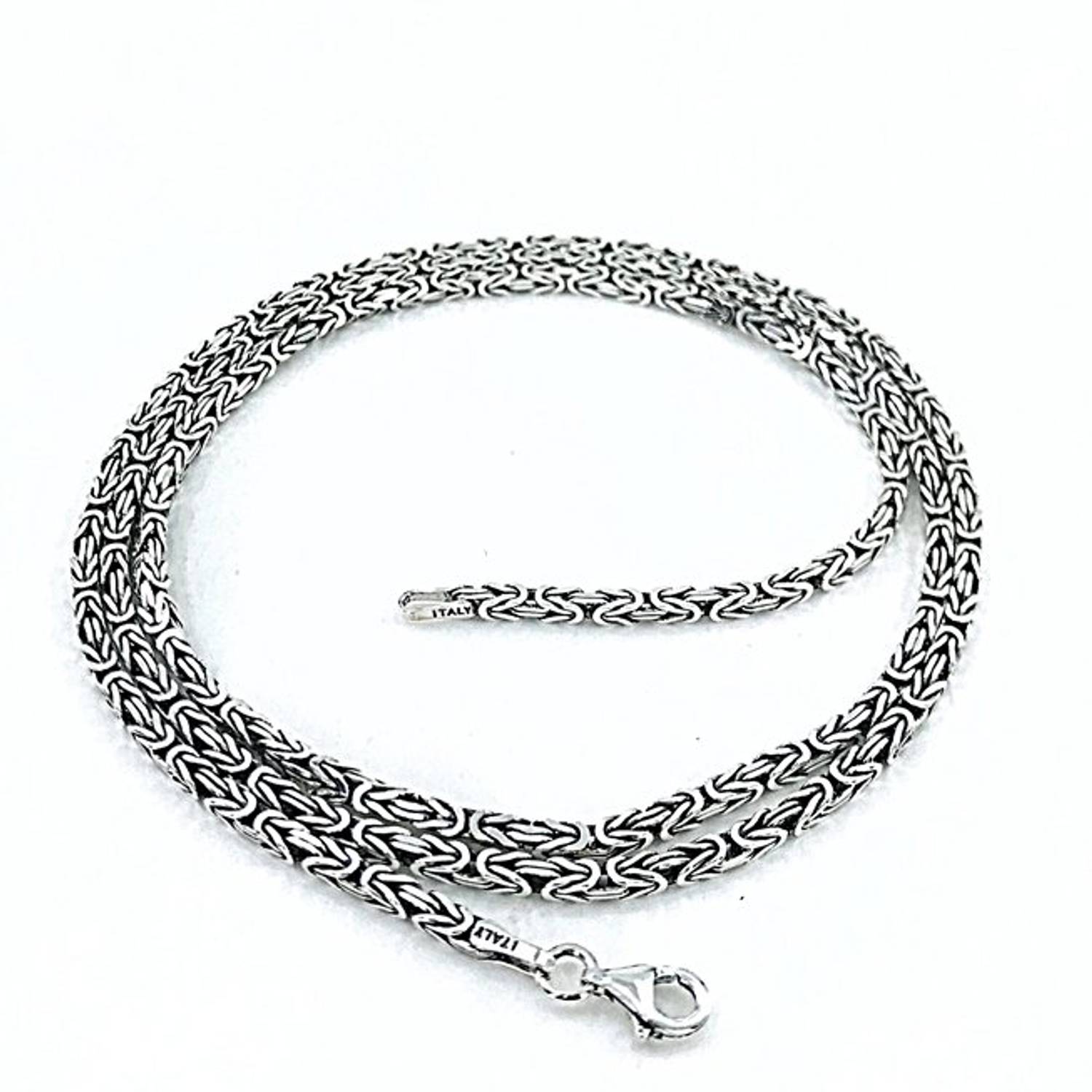 Чоловічий кольє з італійського срібла 925 проби, 70 см, 22 гр, 2 мм, з оригінальним пакуванням та сертифікатом.