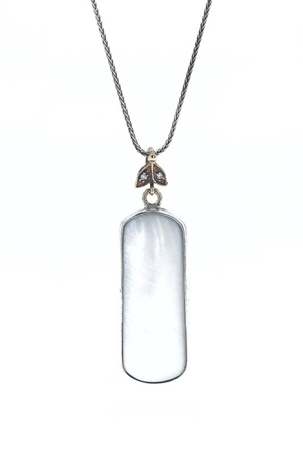 أم حقيقية من حجر اللؤلؤ مصنوع يدويًا من الفضة الإسترليني