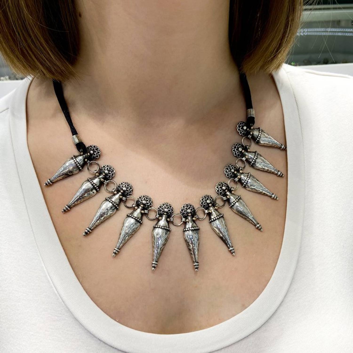 Аутентичний срібний набір з кулоном та серйозними старовинними турецькими мотивами, ручна робота, 925 проби, 52,50 г, довжина 45 см