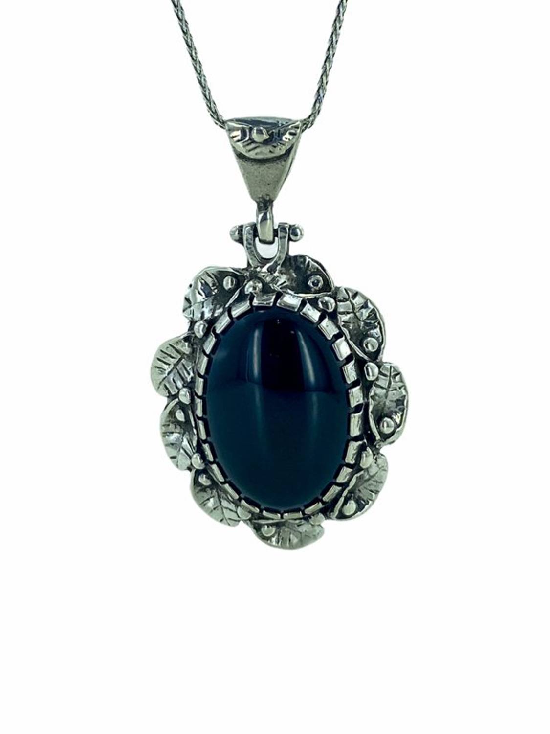 Oval Onyx Big Stone Handcrafted Special Design 925 Sterling Silver Necklace