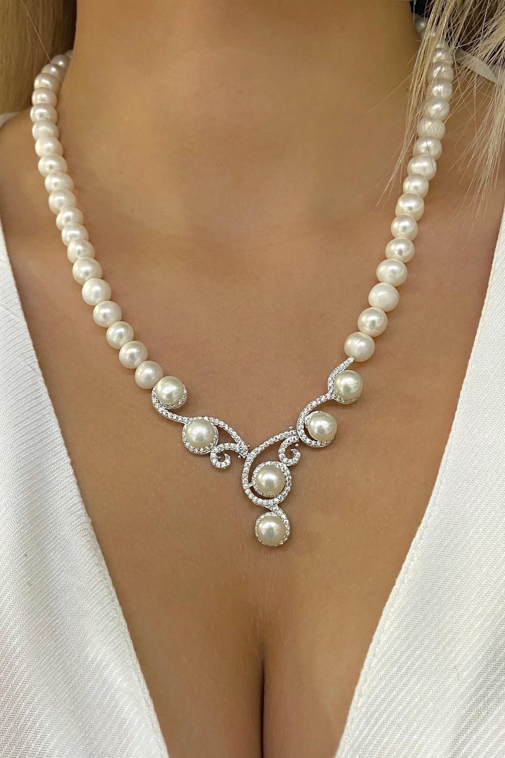 Розкішна підвіска з перлів на 925 сріблі з родію, 8-9 мм натуральний перли, зіркові камені, довжина 18 см, вага 18 г