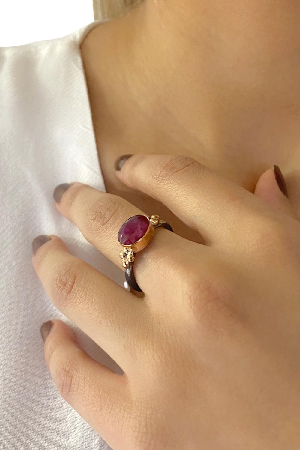 Кольцо ручной работы из 925-й серебра с натуральным рубином, вес 5 г, размер 10-20, уникальный дизайн и качество мастера