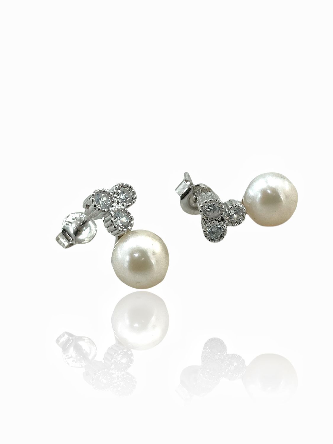 New Daily Use Elegant Pearl 925 Sterling Silver Earrings