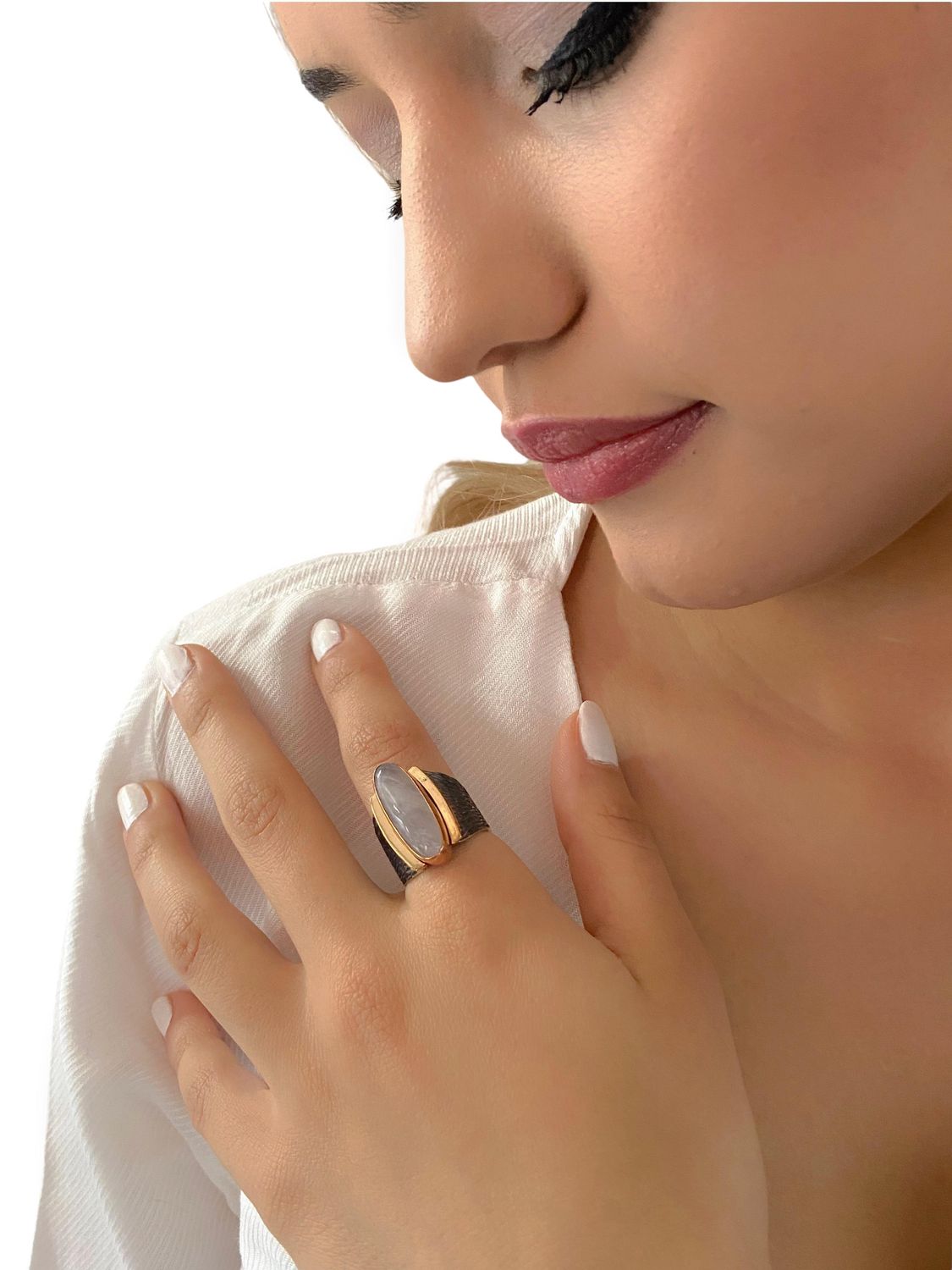 Pink Quartz Stone Handcrafted Shuttle Model 925 Sterling Silver Ring