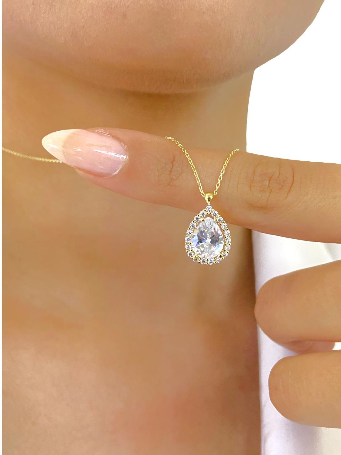 14K Gold Anturage White Water Drop Necklace