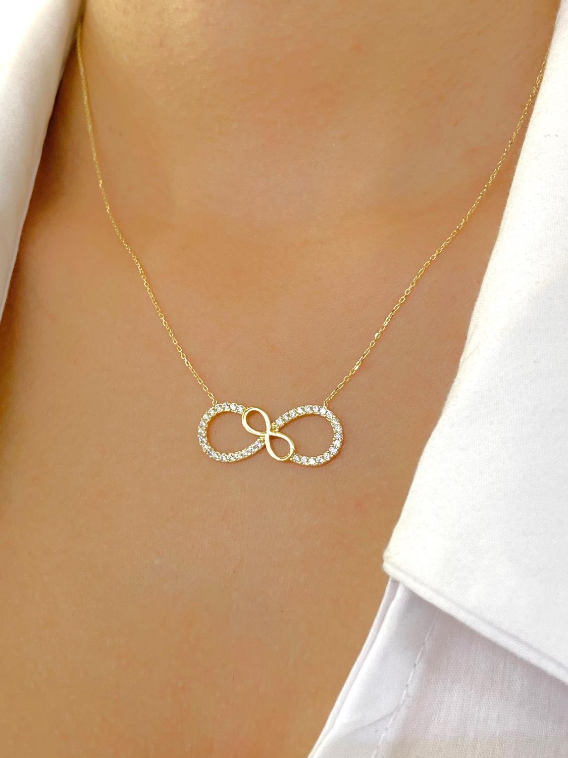 14k الذهب قلادة اللانهاية