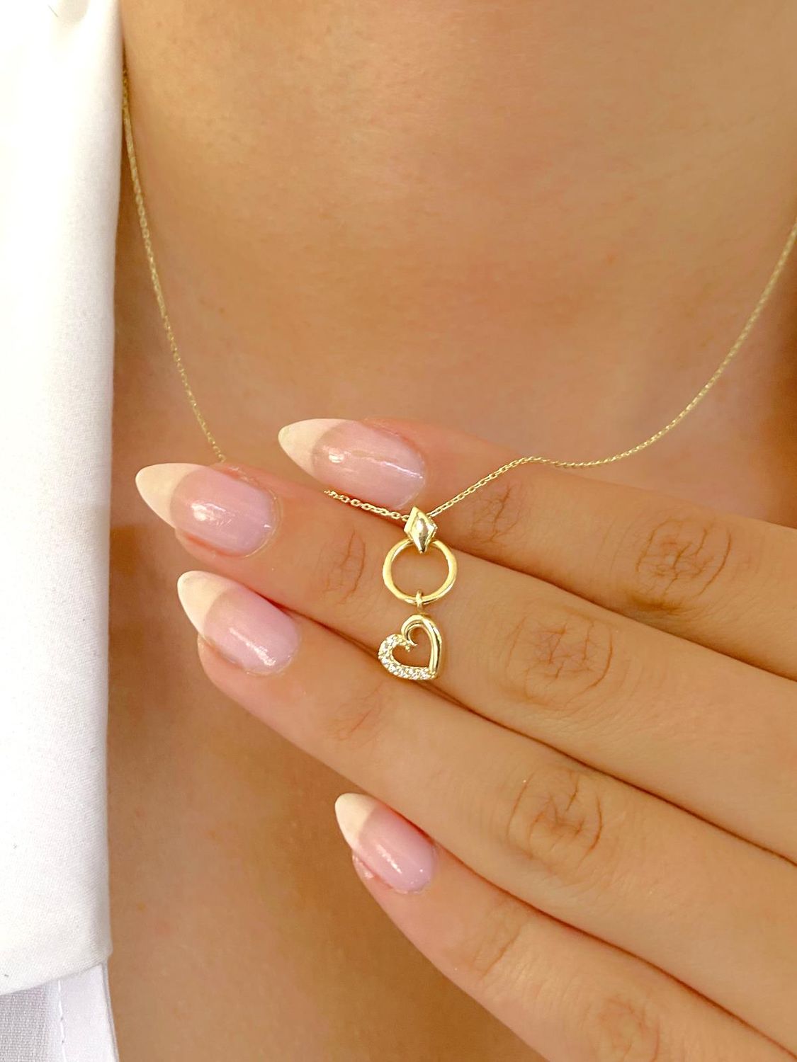 14K Gold Dangle Heart Very Stylish Necklace