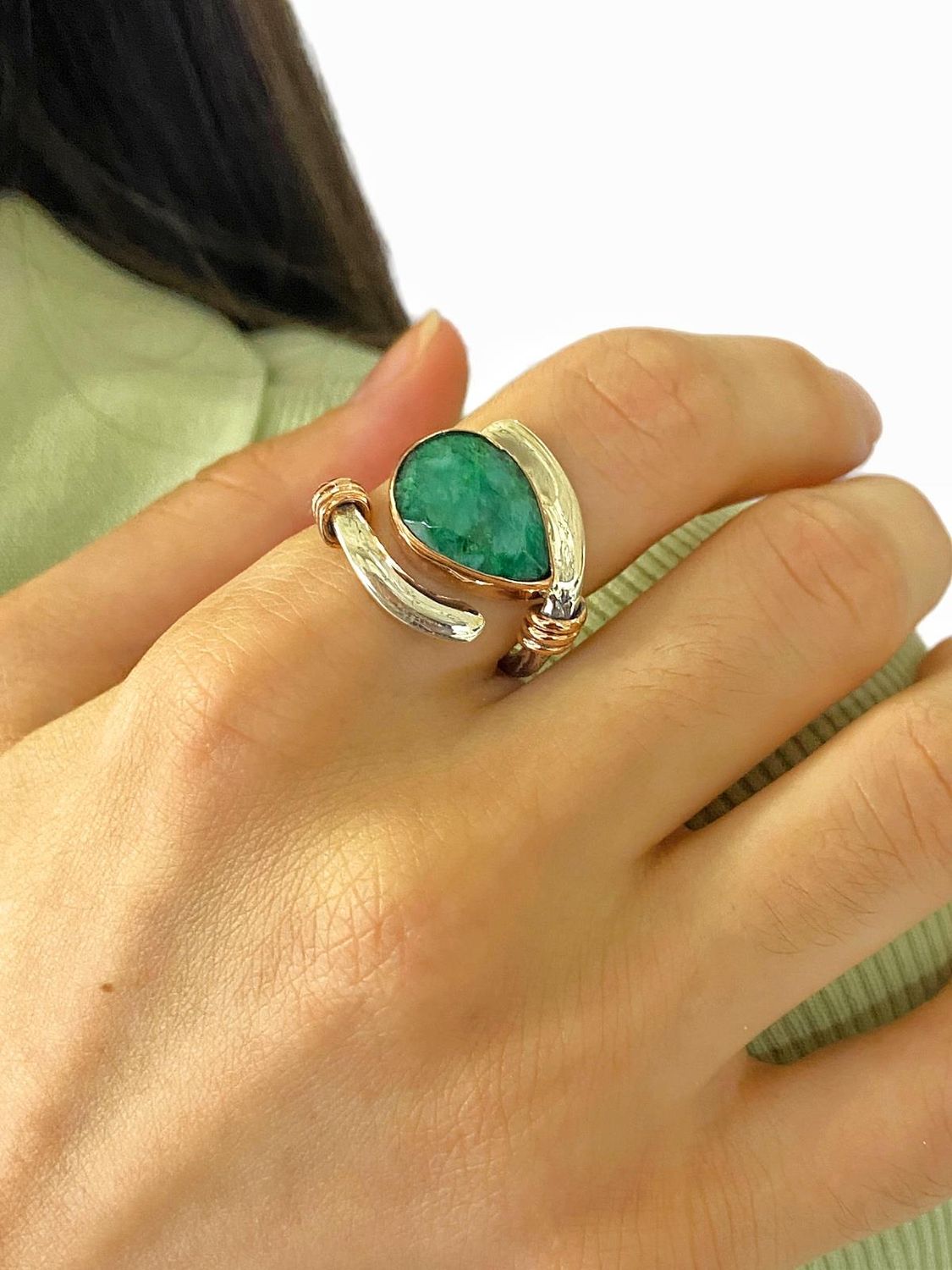 925 Sterling Silver Natural Emerald Stone Authentic Hand Made Ring