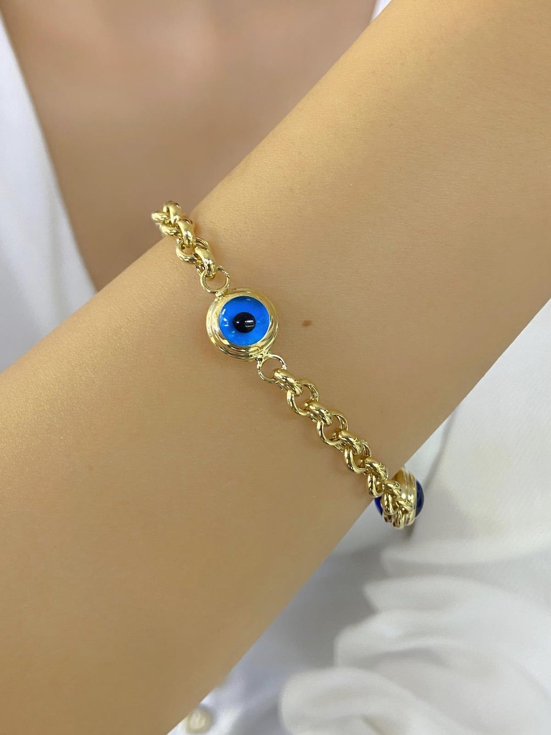 Золотой браслет с тремя бусинами из стекла на толстом цепочке 14 каратов, вес 8.50 г, длина 21 см, сертифицированный, местное производство