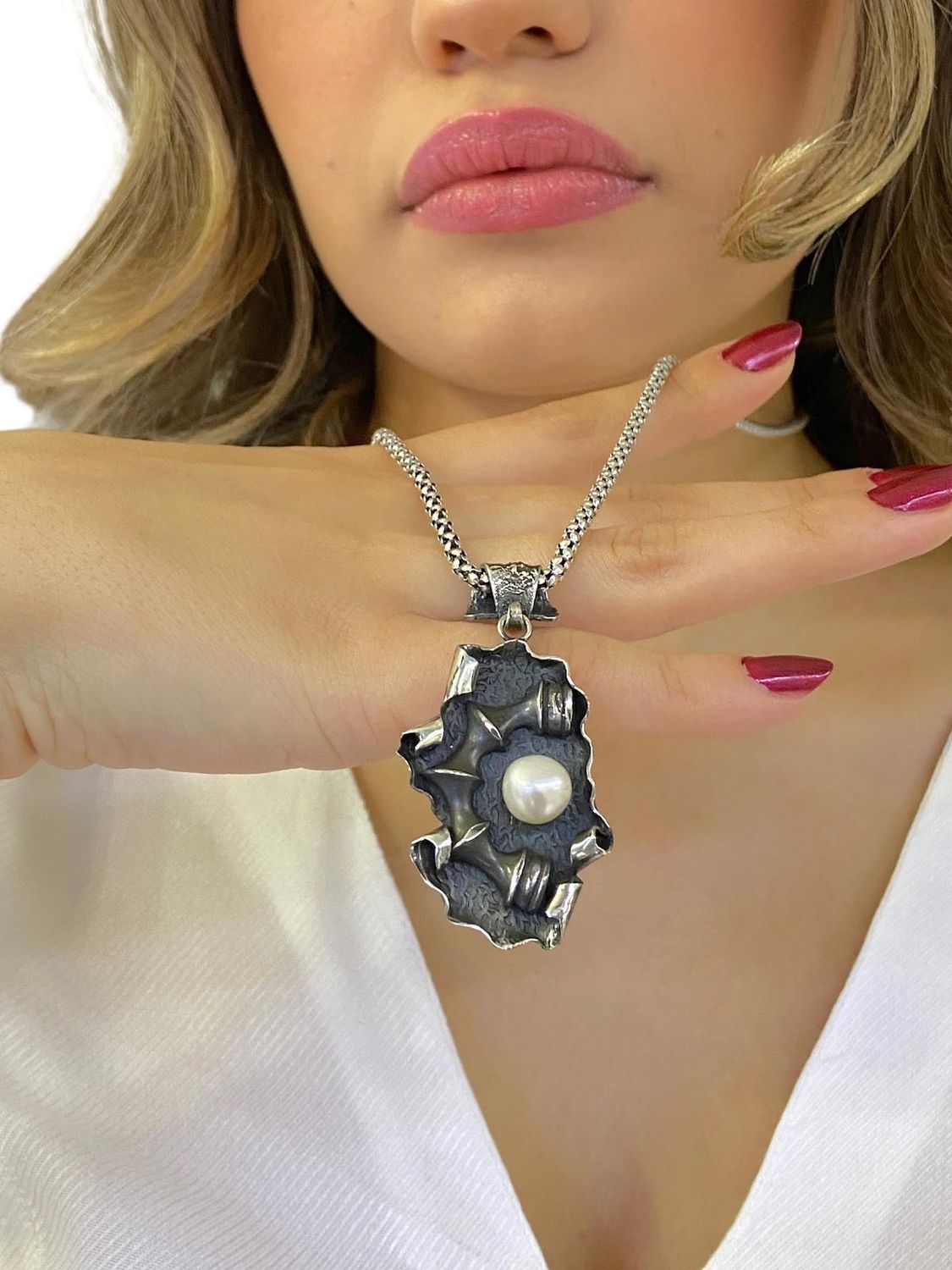 Handmade Oyster and Pearl Design 925 Silver Collectible Necklace