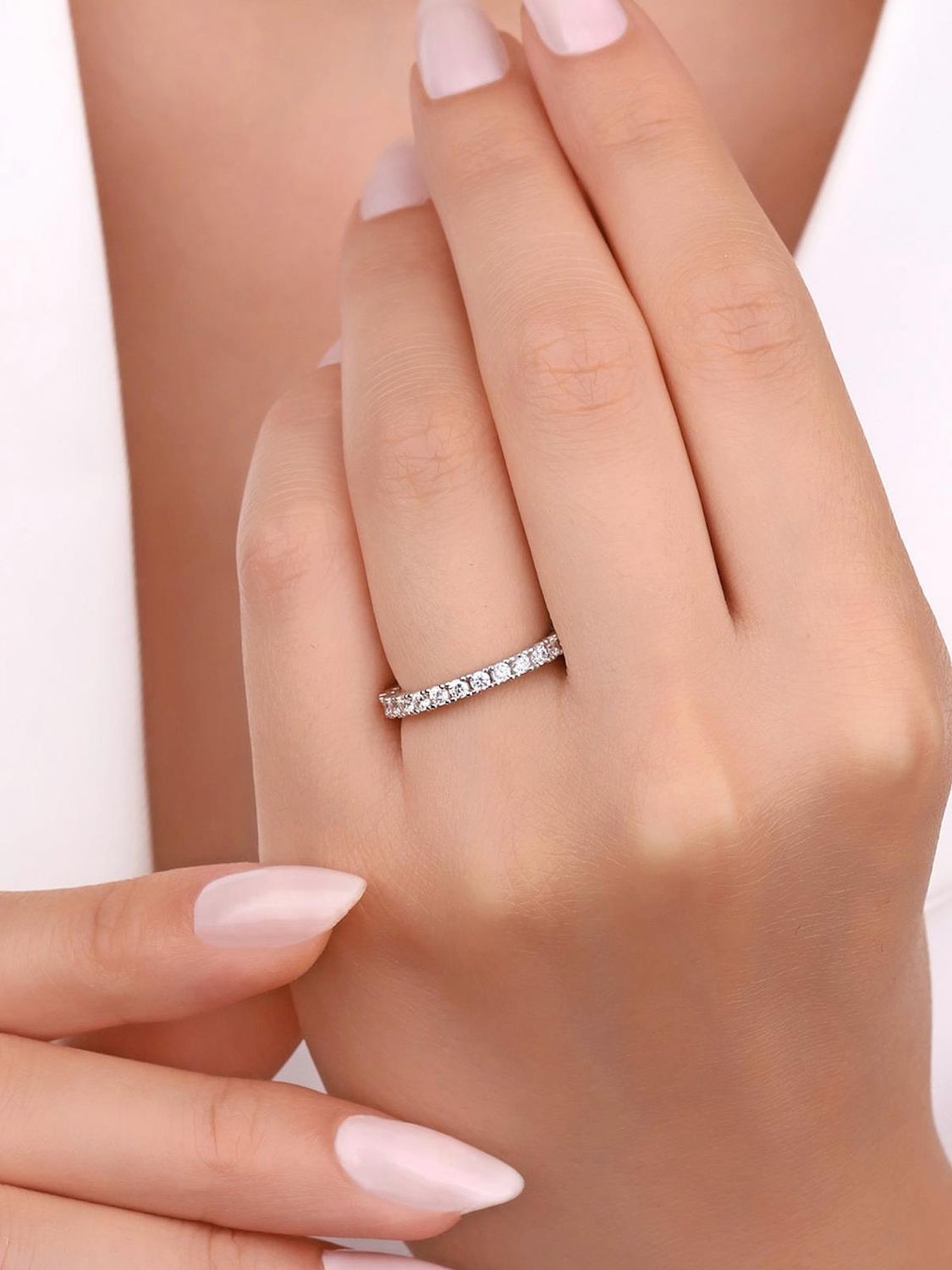 Single Row Full Zircon Stone 14k White Gold Ring