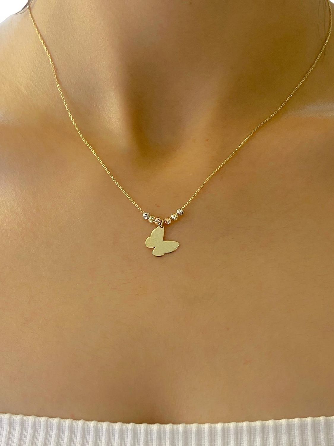 Dorica Simple Elegant Chic Butterfly Gold Necklace 14K