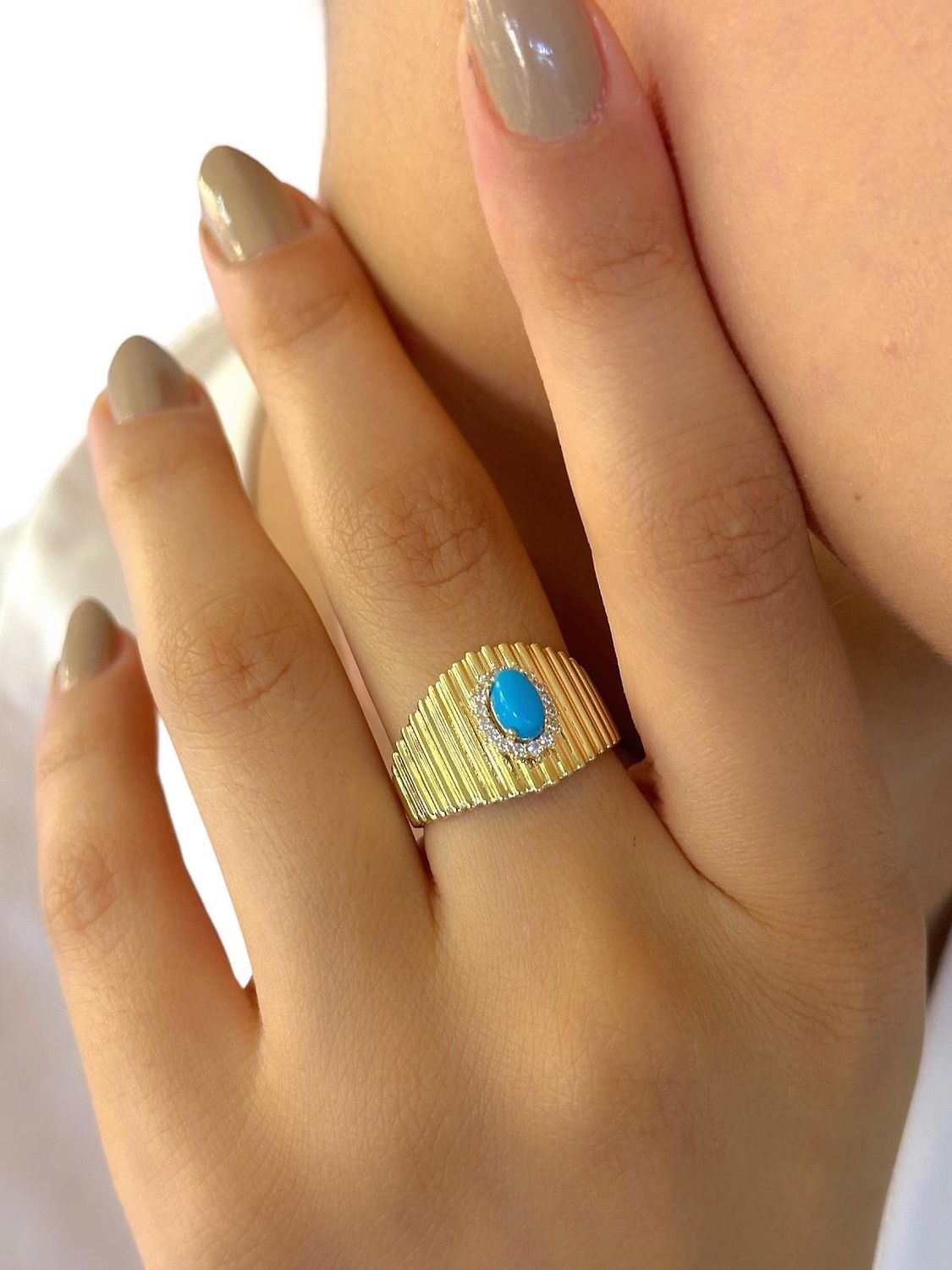 Special Design Trend Style 14K Gold Ring With Turquoise Stone