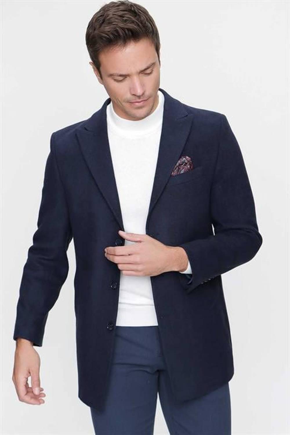 Morven Men's Navy Blue Straight Dynamic Fit Comfortable Cut Pointed Collar Coat