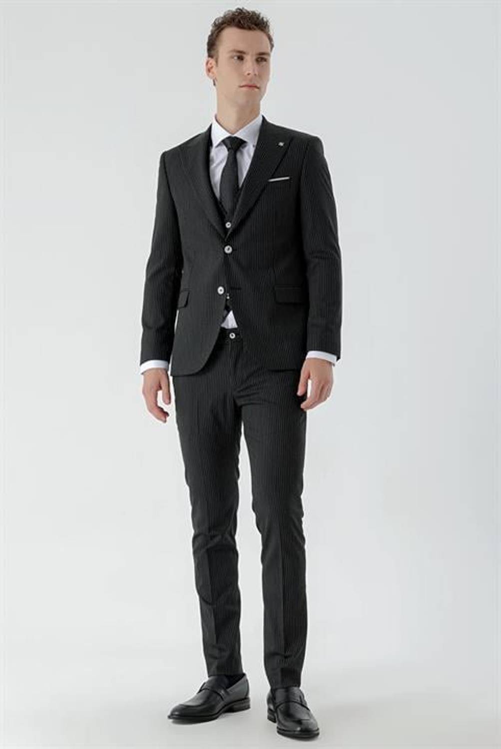 Morven Erkek Siyah Poliviskon Trend Yelekli Çizgili Desen Slim Fit Sivri Yaka Takım Elbise