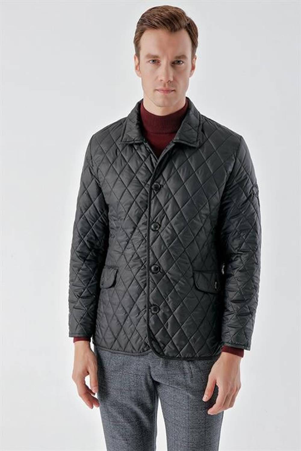 Мужская черная куртка с воротником, кнопками и динамичным кроем, легкий стеганый стиль с карманами, 100% полиэстер, удобная посадка