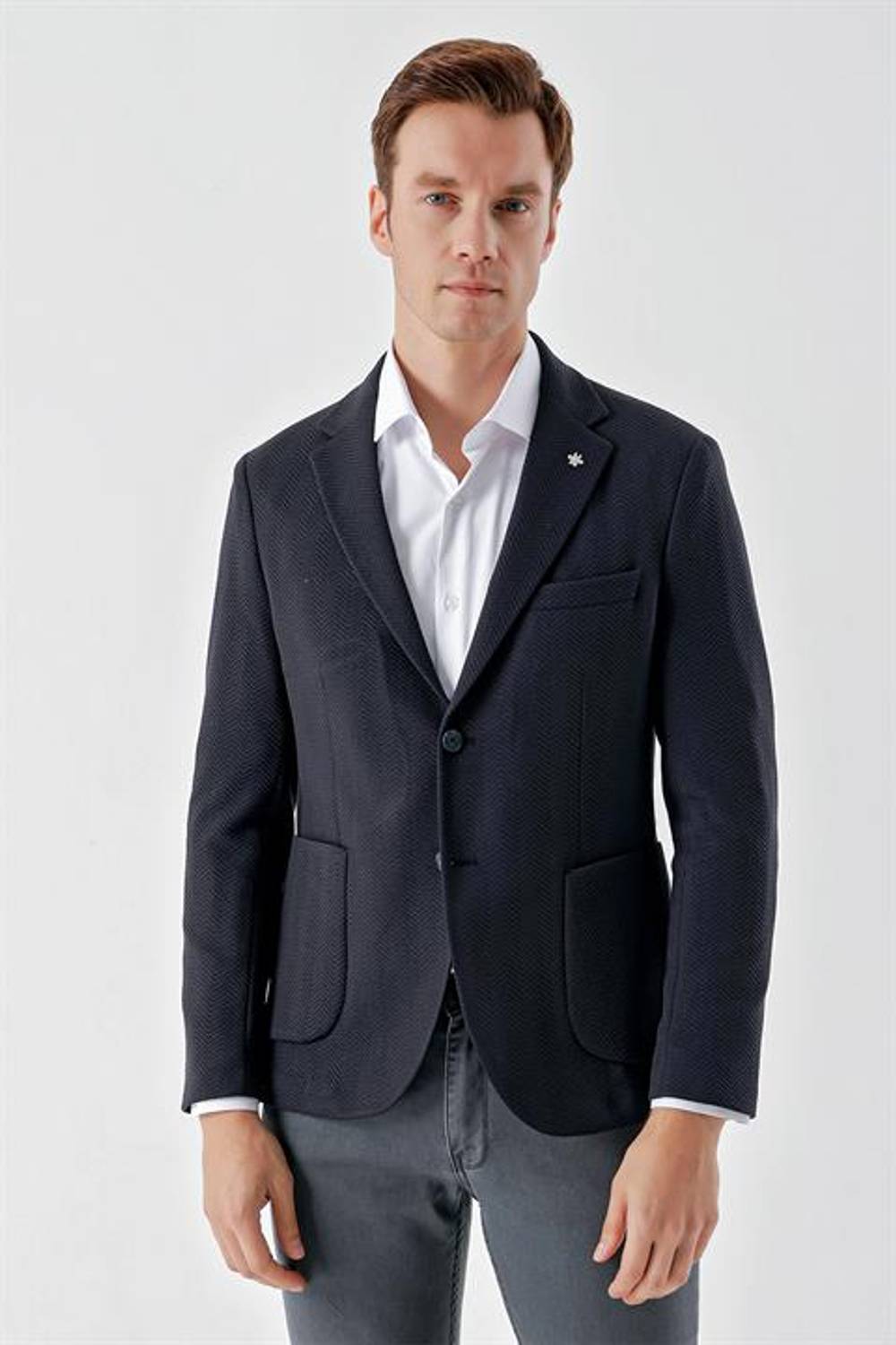 سترة رياضية للرجال من Morven باللون الأزرق الداكن المحبوك بجيب وجيب أحادي الياقة