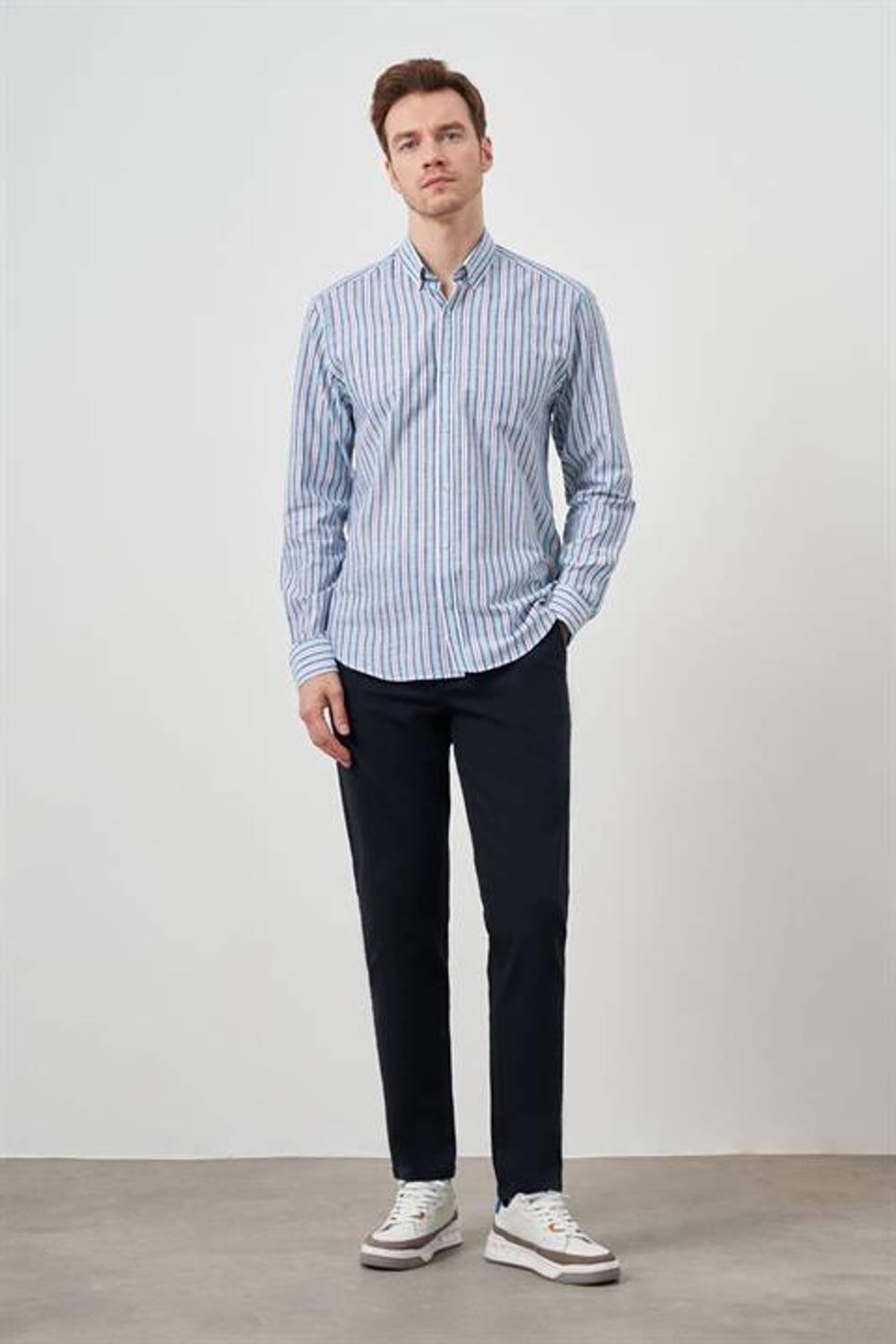 Morven Erkek Turkuaz Keten Panolu Düğmeli Yaka Regular Fit Gömlek