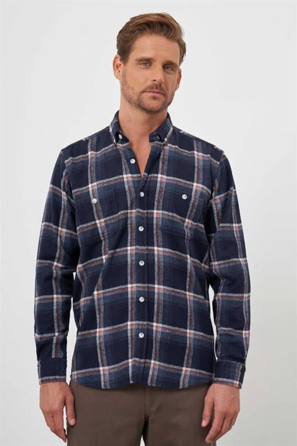 Morven Erkek Lacivert Trend Ekoseli Regular Fit Düğmeli Yaka Oduncu Gömlek